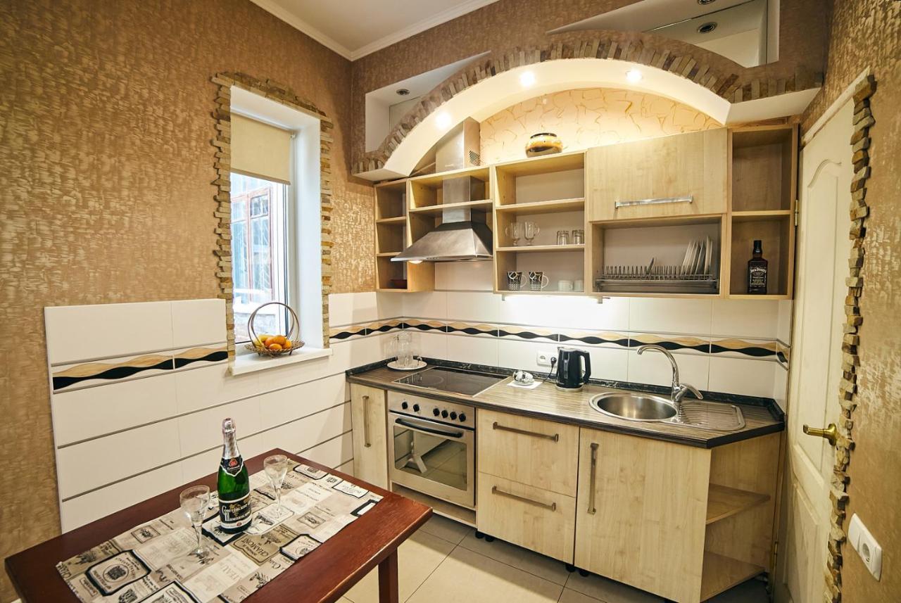Center Сozy Apartment Vinnytsia Ngoại thất bức ảnh