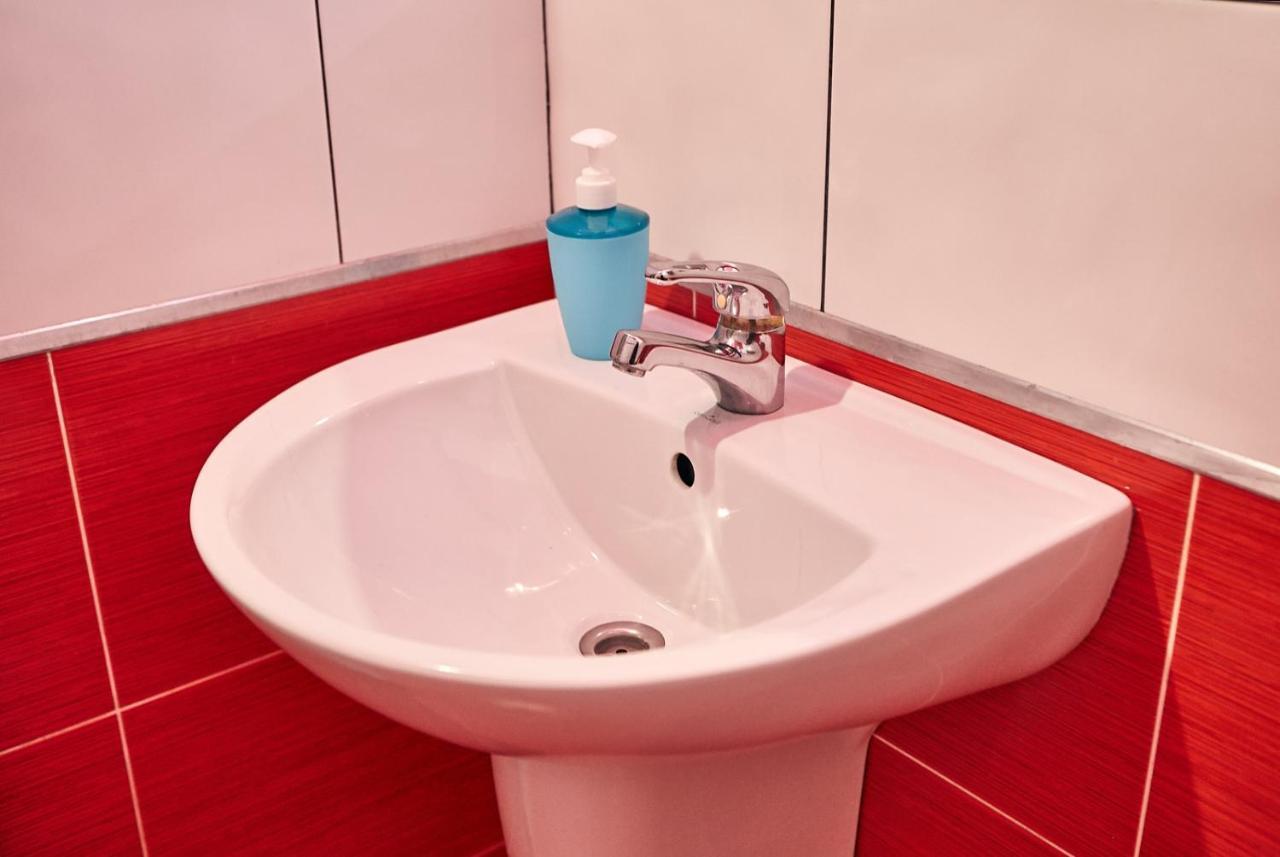 Center Сozy Apartment Vinnytsia Ngoại thất bức ảnh